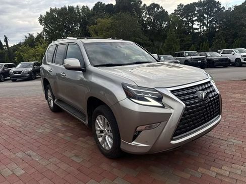 Used 2023 Lexus GX 460 Premium AWD/4WD image 18