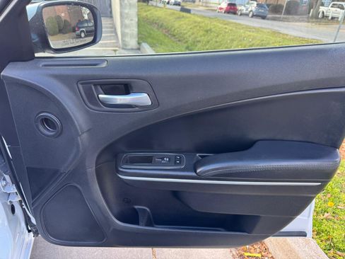 Used 2021 Dodge Charger Police image 18