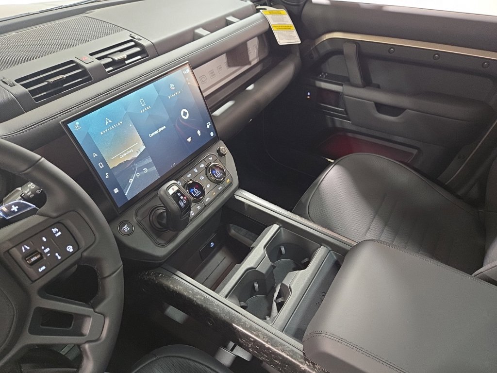 New 2026 Land Rover Defender 110 OCTA AWD/4WD image 15