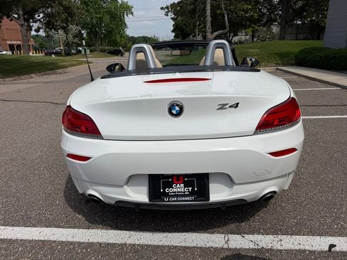 Used 2011 BMW Z4 sDrive35is RWD image 16