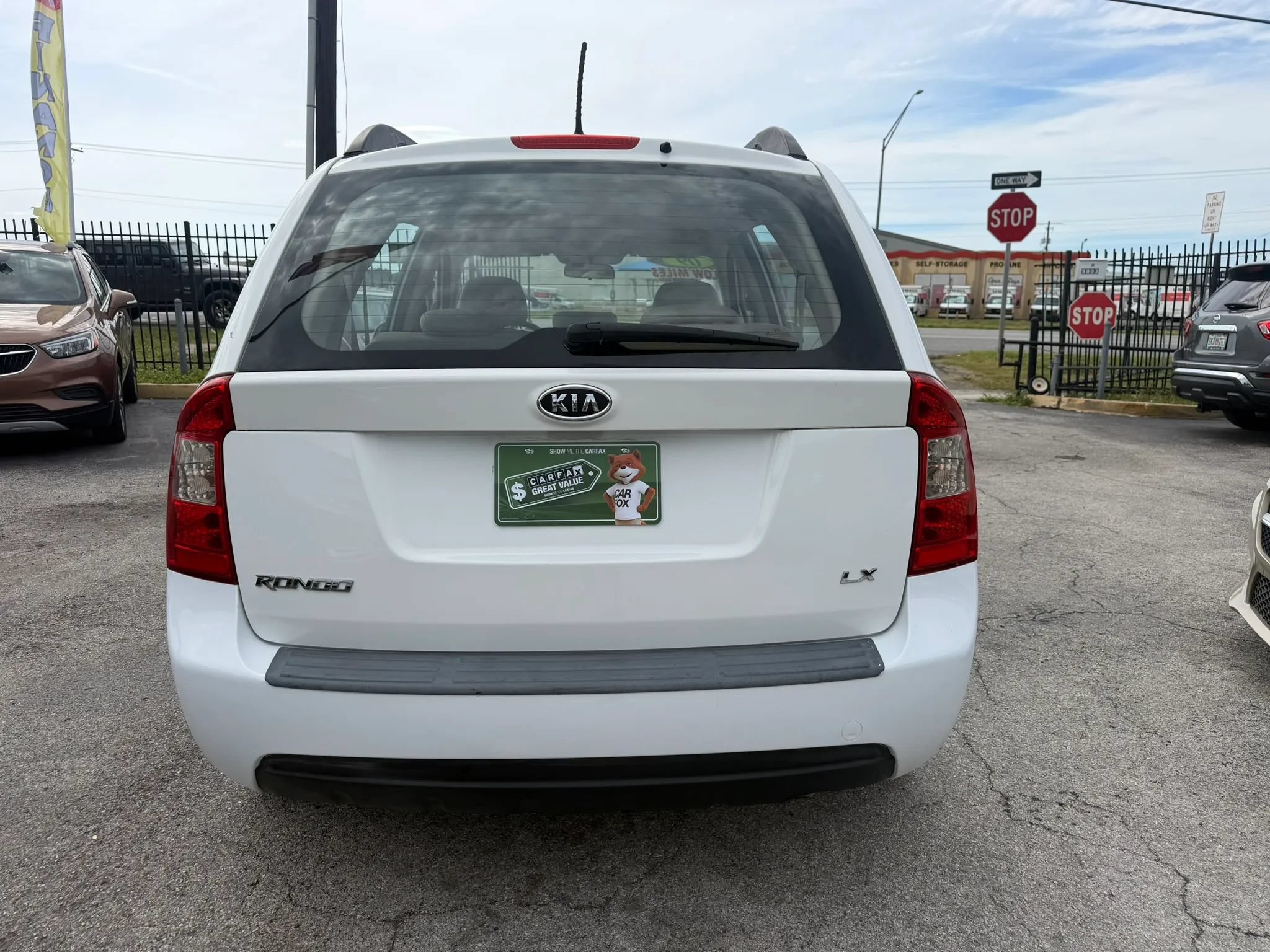 Used 2009 Kia Rondo LX FWD image 5