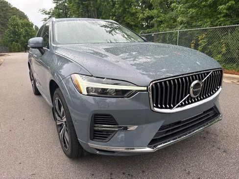 Used 2023 Volvo XC60 T8 Ultimate AWD/4WD image 3