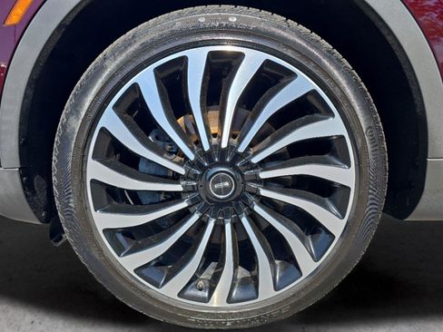 Used 2019 Lincoln Nautilus Black Label AWD/4WD image 31