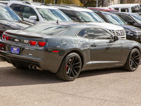 Used 2013 Chevrolet Camaro SS w/ SS Performance Package image 5