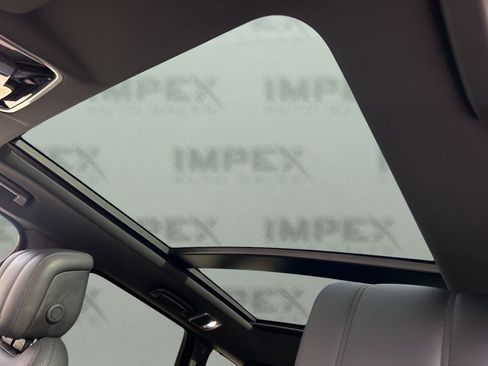 Used 2018 Land Rover Range Rover Sport Supercharged image 12