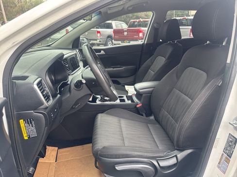 Used 2020 Kia Sportage LX AWD/4WD image 13