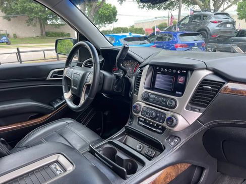 Used 2016 GMC Yukon XL Denali w/ Open Road Package AWD/4WD image 35