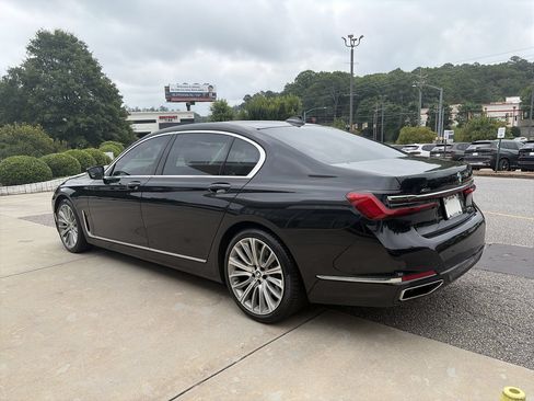 Used 2022 BMW 750i xDrive w/ Executive Package AWD/4WD image 6