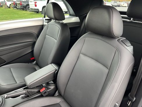 Used 2016 Volkswagen Beetle 1.8T S w/ Lighting Package image 10