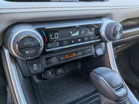 Used 2023 Toyota RAV4 XLE Premium FWD image 21