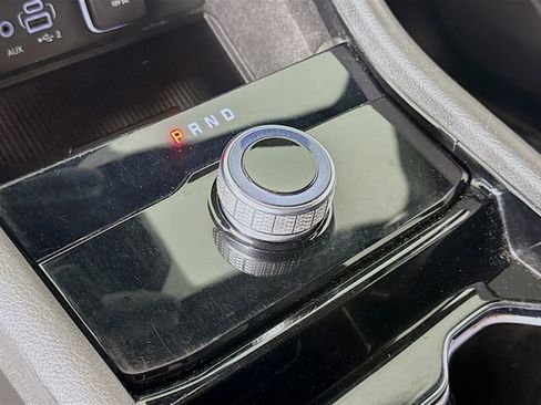 Used 2021 Jeep Grand Cherokee L Laredo image 16