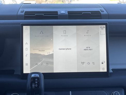 New 2025 Land Rover Defender 110 X-Dynamic SE image 23