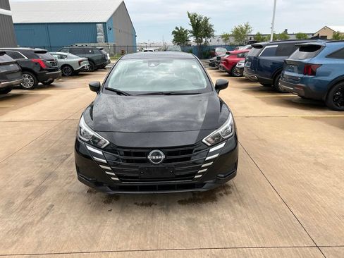 Used 2024 Nissan Versa S w/ Trunk Package FWD image 5