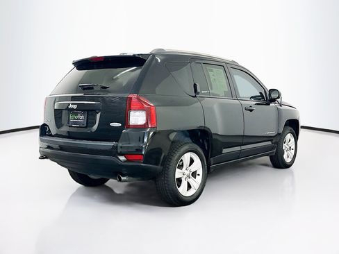 Used 2014 Jeep Compass Latitude AWD/4WD image 9