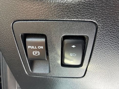 Used 2020 Ford F150 Lariat w/ Equipment Group 502A Luxury AWD/4WD image 29