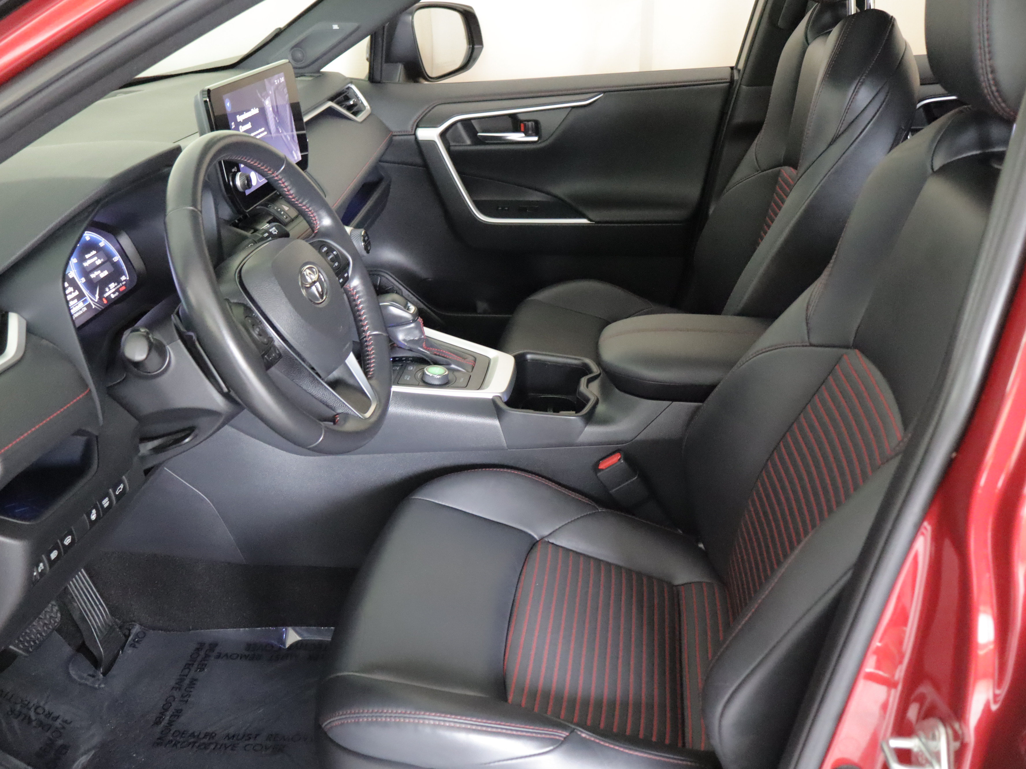 Used 2023 Toyota RAV4 XSE w/ Weather Package AWD/4WD image 8