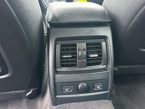 Used 2015 BMW 328i Gran Turismo xDrive image 24