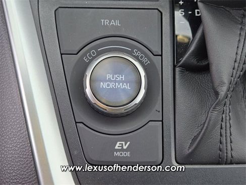 Used 2022 Toyota RAV4 XSE image 28