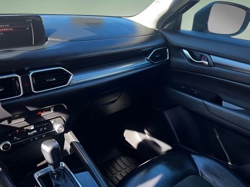 Used 2020 MAZDA CX-5 Touring image 11
