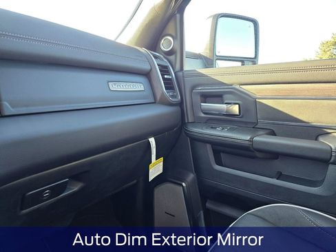 New 2026 RAM 2500 Laramie AWD/4WD image 31