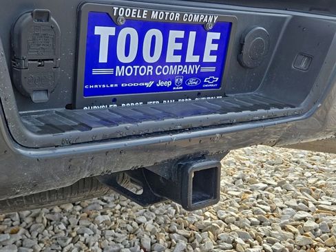 Used 2017 Chevrolet Colorado Z71 image 12