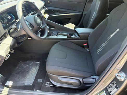 New 2026 Hyundai Elantra Sport FWD image 10