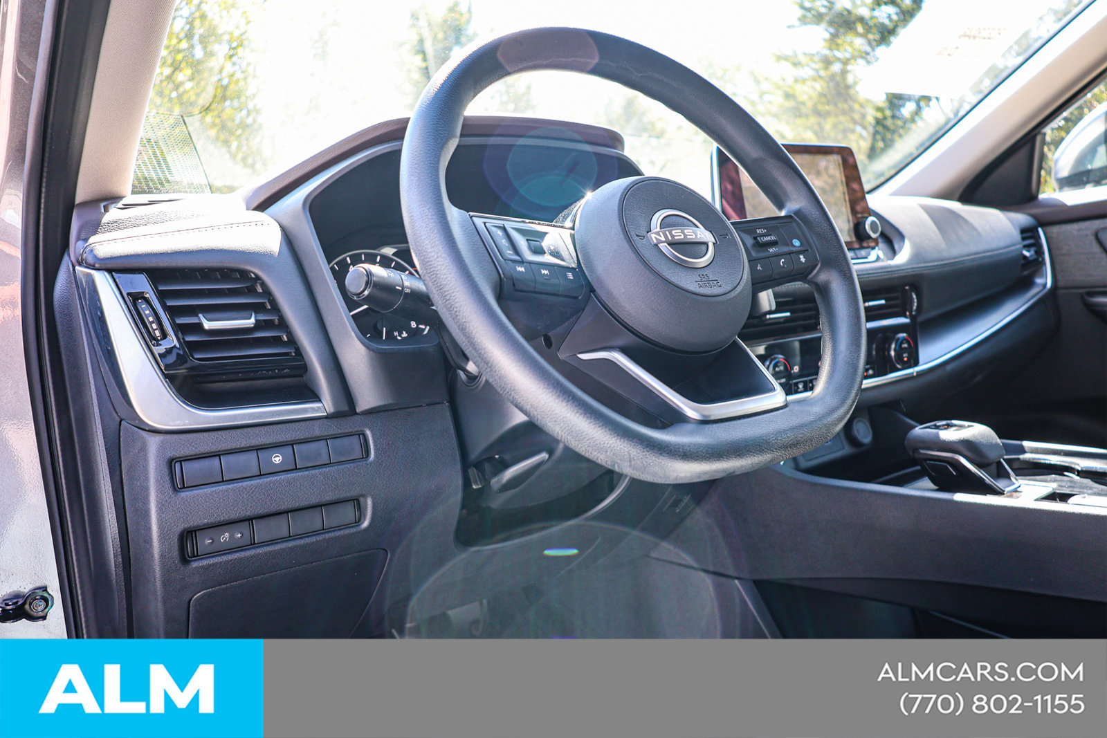 Used 2023 Nissan Rogue SV FWD image 21