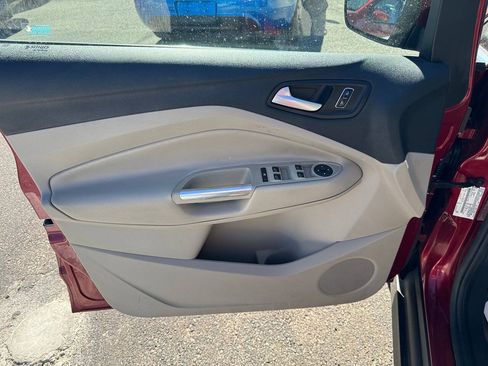 Used 2016 Ford C-MAX SEL w/ Equipment Group 302A FWD image 12