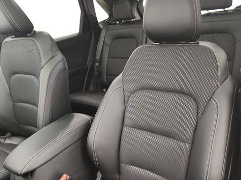 New 2026 Ford Escape SE image 9