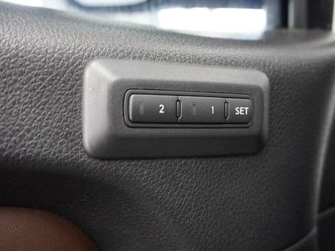 Used 2023 Nissan Titan Platinum Reserve w/ Moonroof Package AWD/4WD image 8