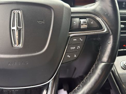 Used 2022 Lincoln Nautilus Reserve w/ Equipment Group 201A image 16