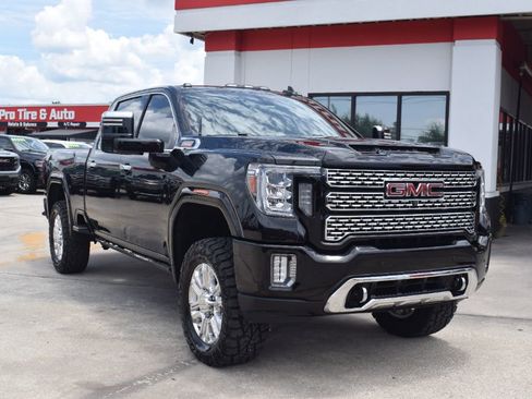 Used 2020 GMC Sierra 2500 Denali w/ Denali Ultimate Package AWD/4WD image 2