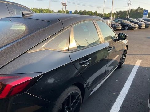 Used 2022 Honda Civic Sport image 5