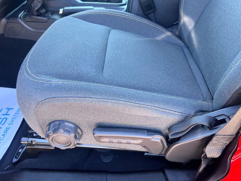 Certified 2025 Jeep Wrangler Sahara w/ Safety Group image 18