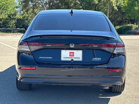 Used 2023 Honda Accord Sport image 5
