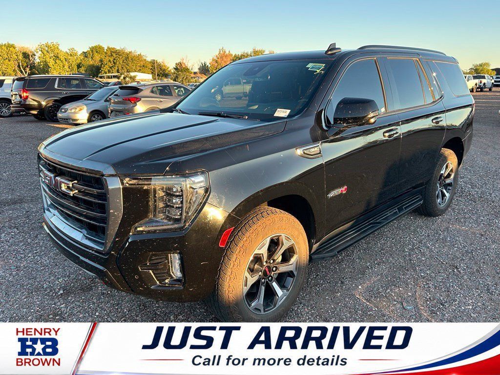Used 2023 GMC Yukon AT4 w/ Technology Package AWD/4WD image 1