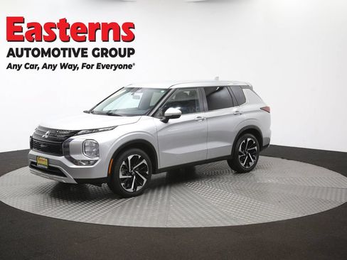Used 2024 Mitsubishi Outlander SE FWD image 56