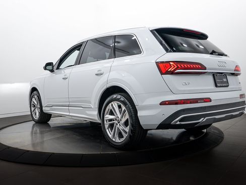 Certified 2023 Audi Q7 3.0T Premium w/ Convenience Package AWD/4WD image 5