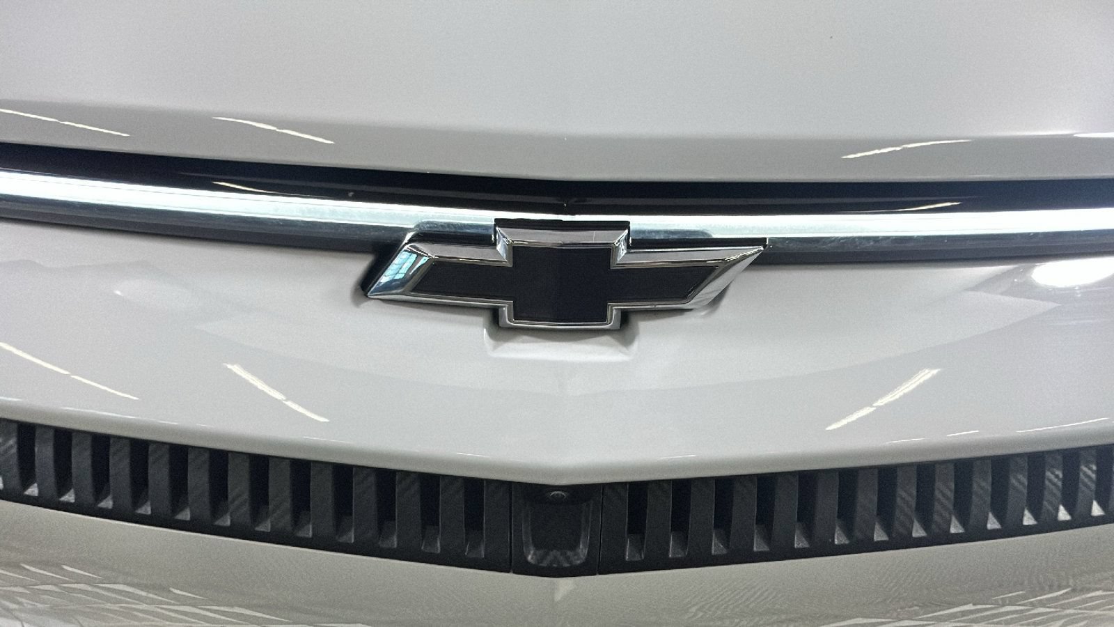 Used 2024 Chevrolet Equinox EV LT w/ LPO, All-Weather Mat Package FWD image 10