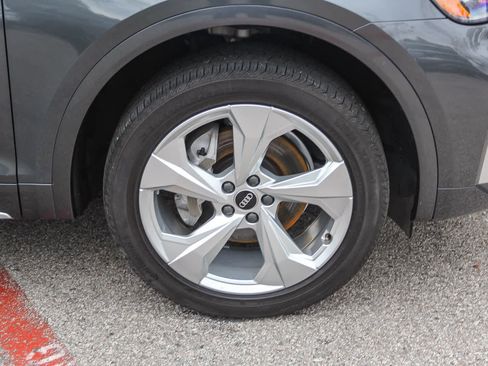 Used 2023 Audi Q5 2.0T Premium Plus w/ Premium Plus Package image 9