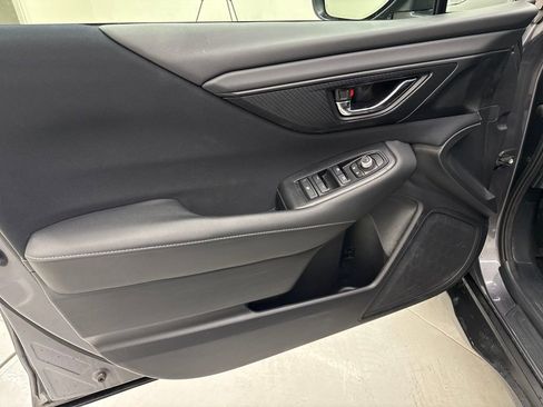 Used 2022 Subaru Outback Premium image 11