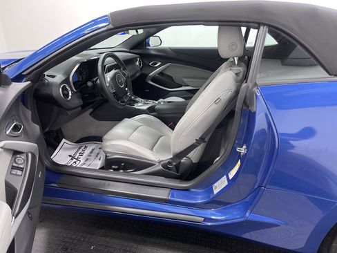 Used 2023 Chevrolet Camaro LT w/ RS Package image 9