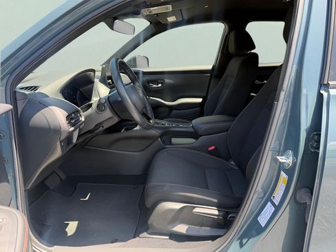Certified 2024 Honda HR-V Sport image 9