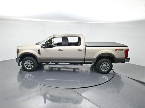 Used 2018 Ford F250 Lariat w/ Chrome Package image 41