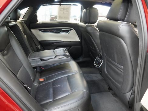 Used 2014 Cadillac XTS Platinum image 31