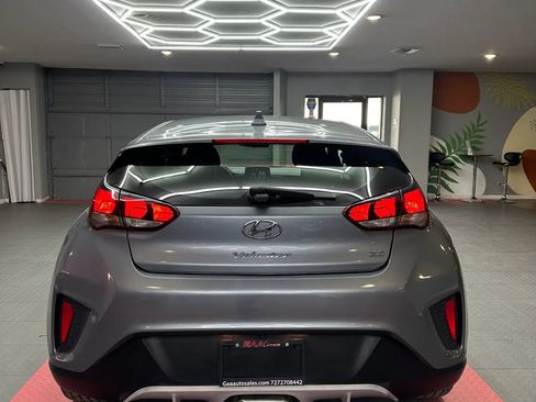Used 2019 Hyundai Veloster 2.0 FWD image 5
