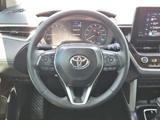 Used 2025 Toyota Corolla Cross LE FWD image 20