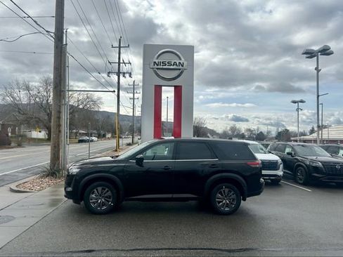 New 2026 Nissan Pathfinder S AWD/4WD image 2