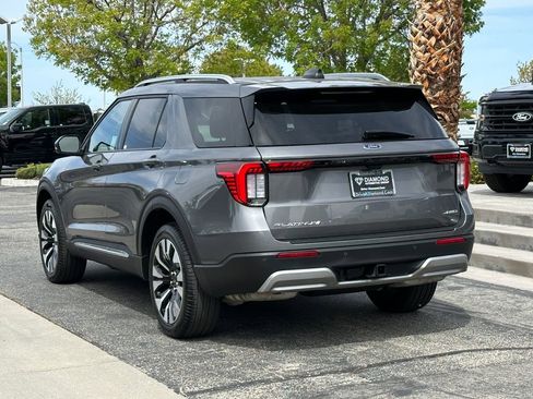 Used 2025 Ford Explorer Platinum w/ LUX Leather Package AWD/4WD image 4