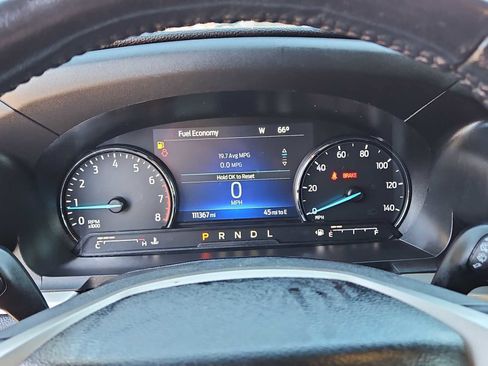 Used 2022 Ford Explorer XLT image 22